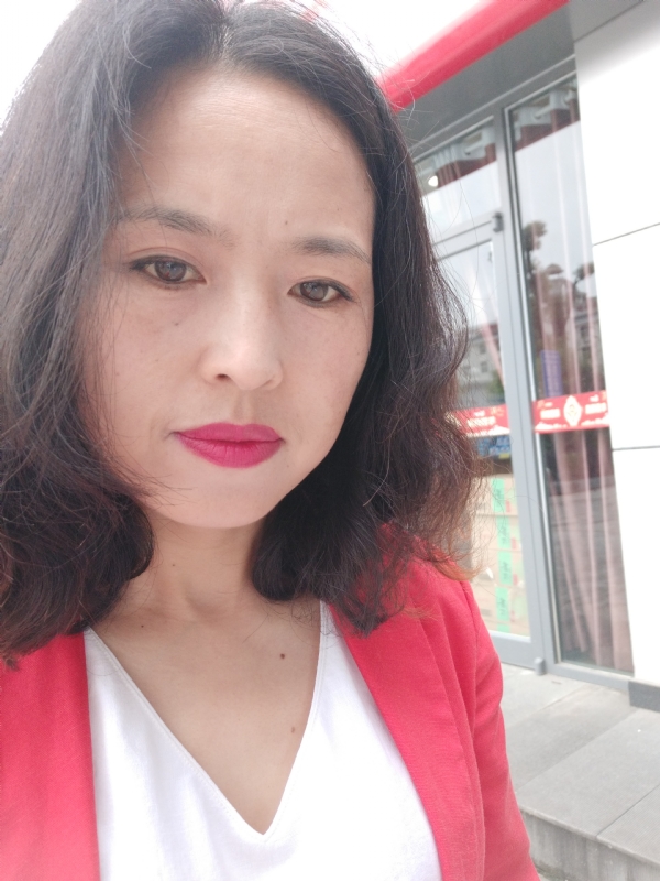 枫叶飘零的第一张照片--泉州相亲网