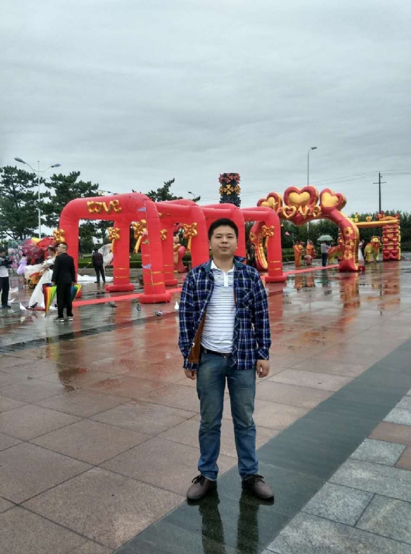 在奋斗的第三张照片--泉州相亲网
