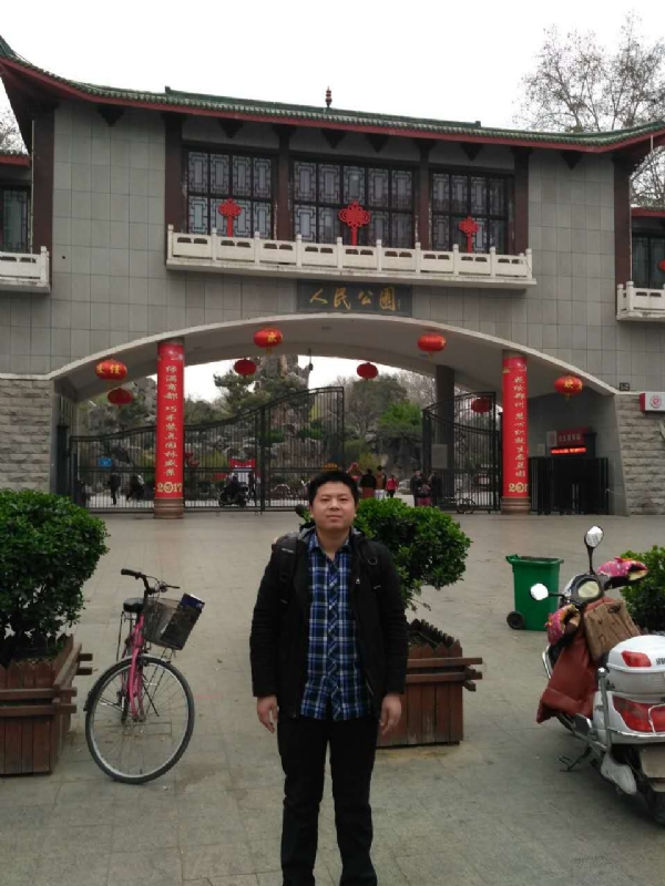 在奋斗的第四张照片--泉州相亲网
