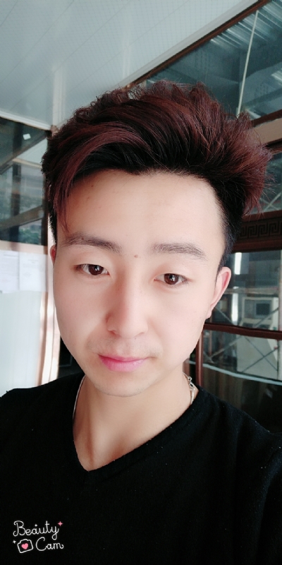 拼命微笑的第三张照片--泉州相亲网