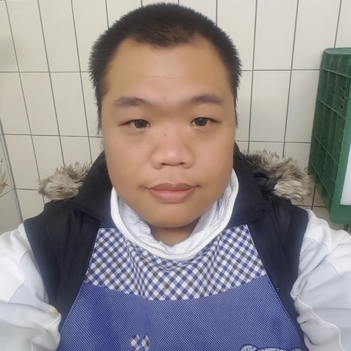 黑熊的第一张照片--泉州相亲网
