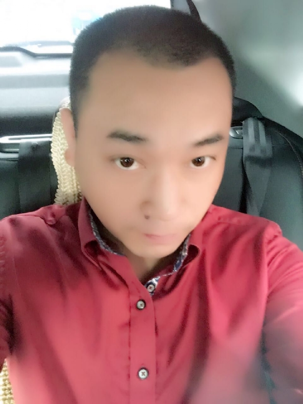 在一个路口等的第一张照片--泉州相亲网