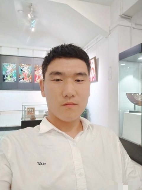 自律人生的第一张照片--泉州相亲网