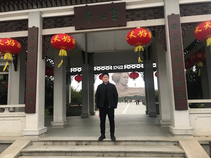 风继续吹的第一张照片--泉州相亲网
