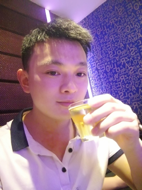 幸福的拥抱的第一张照片--泉州相亲网