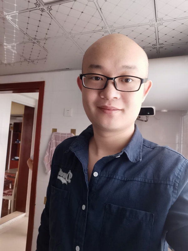 凝望远方的第一张照片--泉州相亲网
