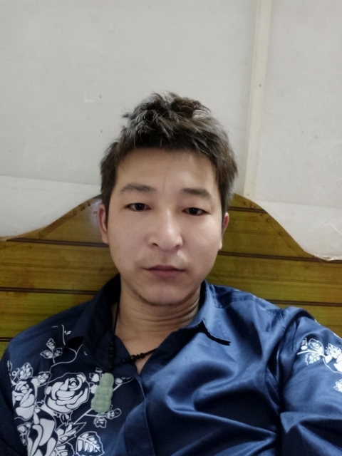 时光的第一张照片--泉州相亲网