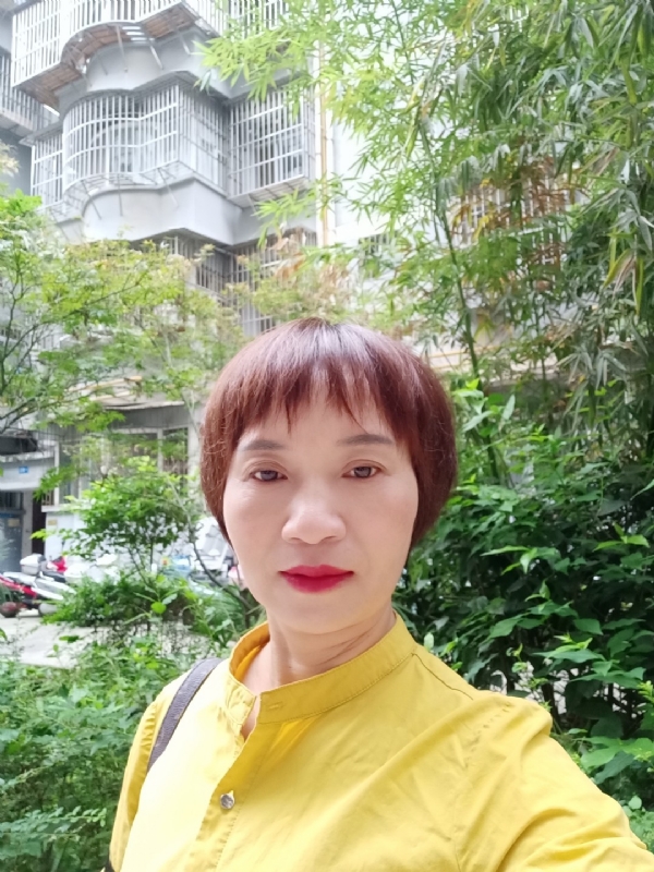 小瓶子的第二张照片--泉州相亲网