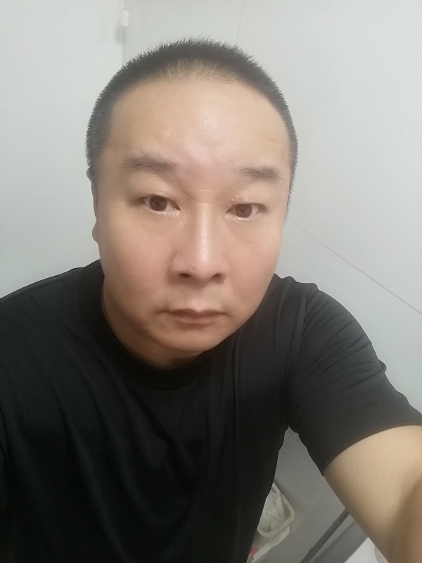 一束光的第一张照片--泉州相亲网