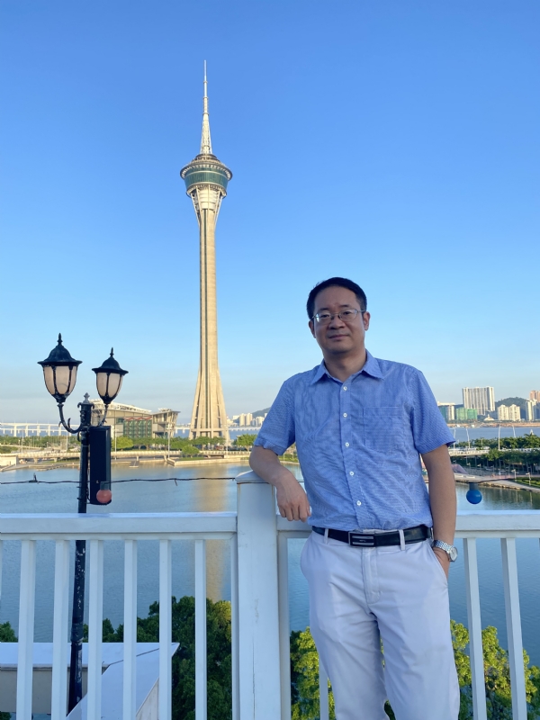 Yangyi的第三张照片--泉州相亲网