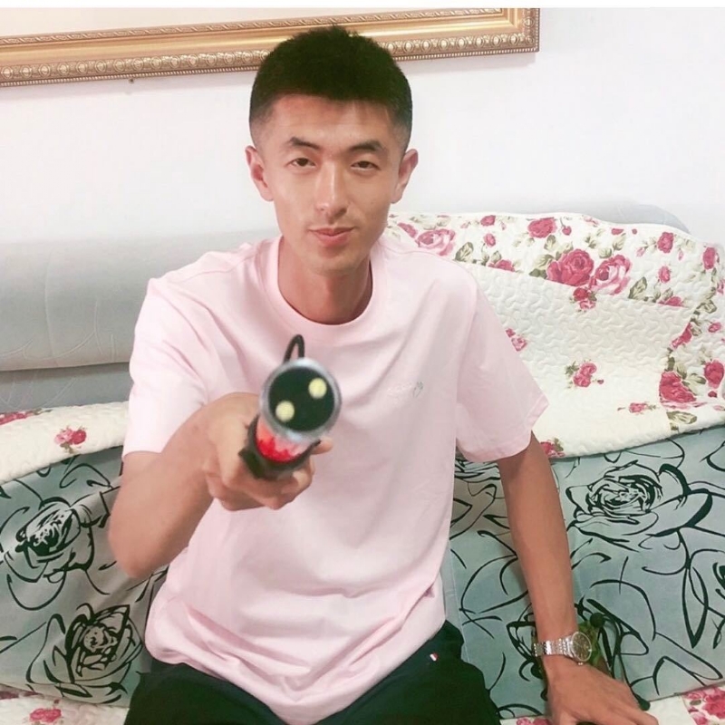转身留下孤独的她的第一张照片--泉州相亲网