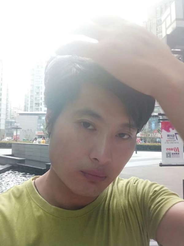 钢铁侠的第一张照片--泉州相亲网