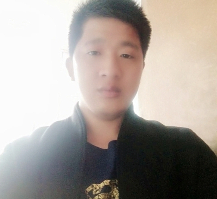 形影不离的第一张照片--泉州相亲网