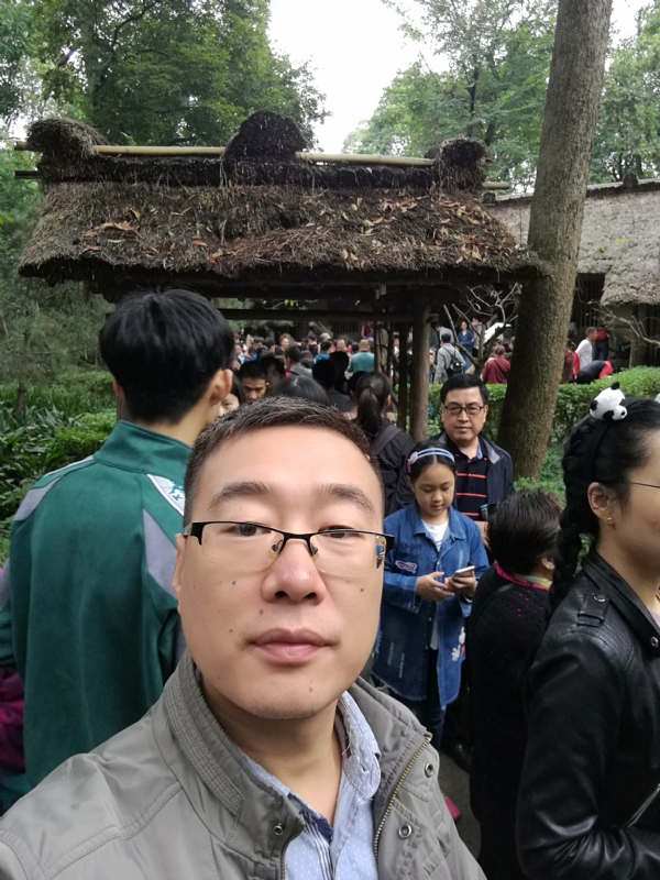 撑起一片天的第一张照片--泉州相亲网