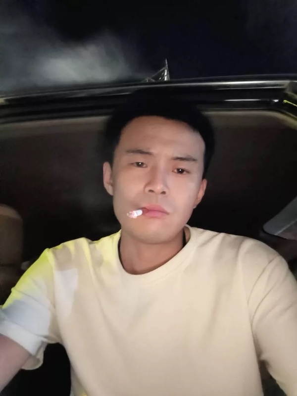 爱睡觉的土拨鼠的第一张照片--泉州相亲网