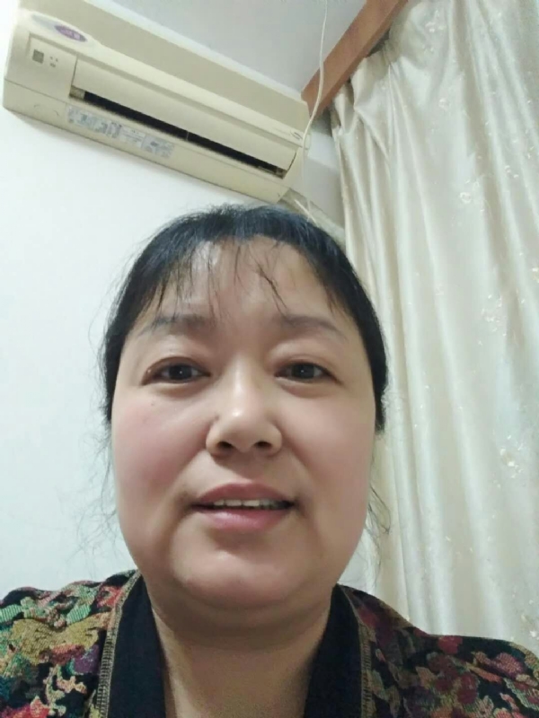 雨中漫步的第一张照片--泉州相亲网