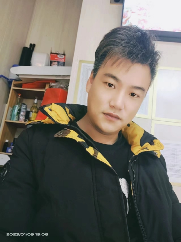 孤酒枕愁眼眠的第一张照片--泉州相亲网