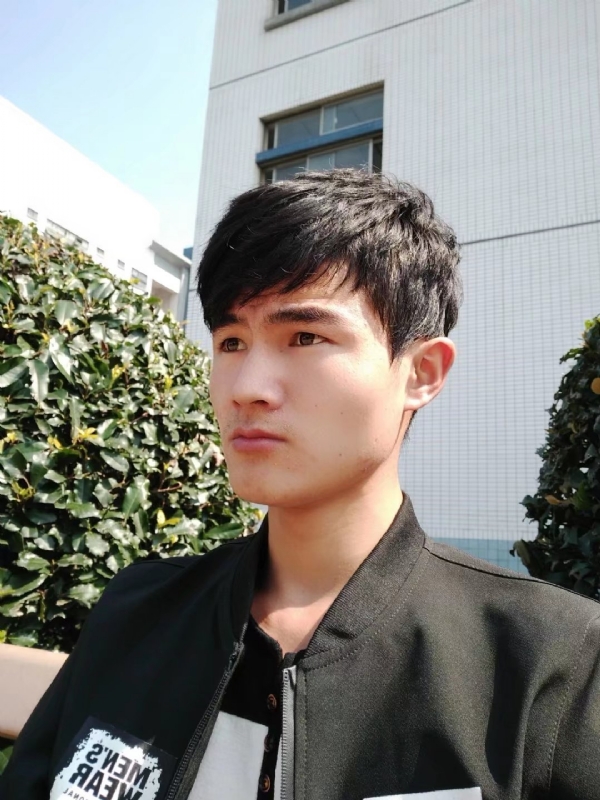 阳光男孩的第四张照片--泉州相亲网
