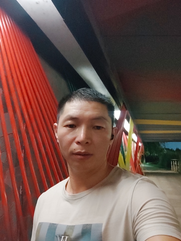 夜猫的第一张照片--泉州相亲网