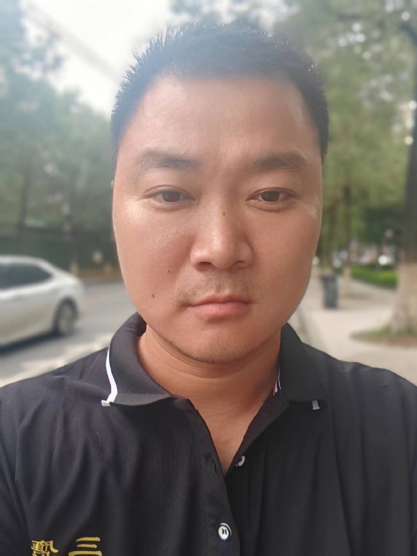 独寂的第一张照片--泉州相亲网