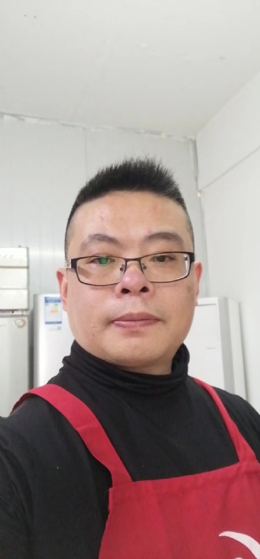 努力奋斗的第一张照片--泉州相亲网
