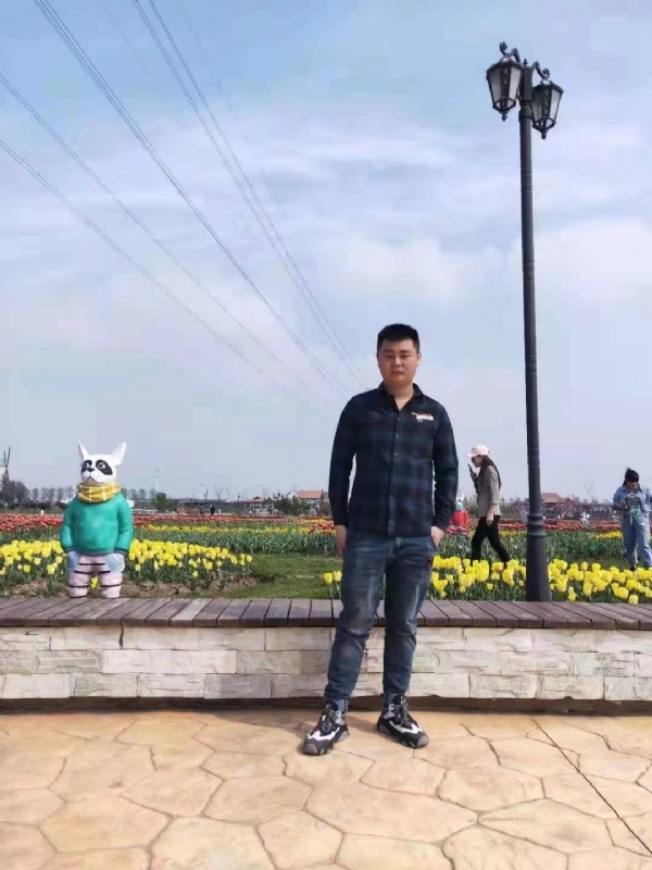 海阔天空的第一张照片--泉州相亲网